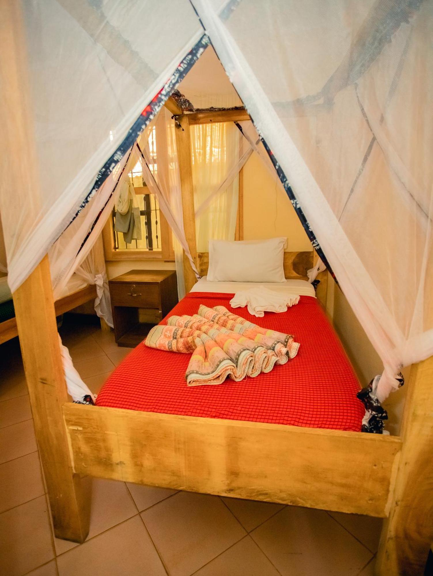 The Secret Garden Hotel Moshi Pokoj fotografie